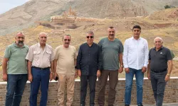 AĞRI’DA ANLAMLI ZİYARET: İŞ İNSANLARI VE STK TEMSİLCİLERİNDEN MURAT ŞAHİN’E NEZAKET ZİYARETİ