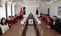 Ağrı Valisi Bozkurt gençlerin beklenti ve önerilerini dinledi
