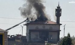 Ağrı’da camiden dumanlar yükseldi