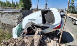 Ağrı’da korkutan kaza: 1’i çocuk 4 kişi yaralandı
