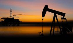 Petrol çalmak isterken zehirlendiler: 43 ölü