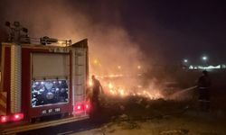 Van'da örtü yangını paniği büyümeden önlendi