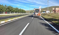 Ardahan'da asfaltlanan yollara son dokunuş: Şerit çizgileri çizildi