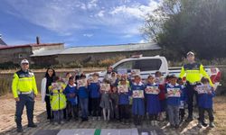 Diyadin’de Minik Öğrencilere Jandarma Ekiplerinden Trafik Eğitimi