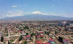 Doğubayazıt’ta 14 Mahalleye 14 Park Projesi Sürüyor