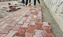 Ağrı'da Kaldırım Yenileme Çalışmaları Sürüyor