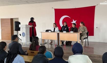 Patnos’ta "Kariyer günleri" etkinliği: Gençlerin geleceğine ışık tutuldu