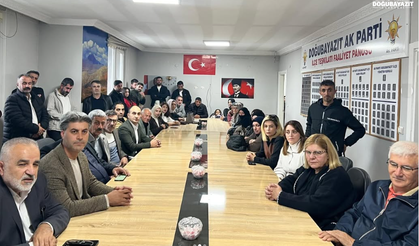 Ak Parti Heyetinden Doğubayazıt İlçe Teşkilatına Ziyaret
