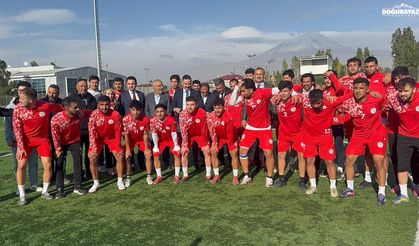 Ağrı Valisi Önder Bozkurt’tan Doğubayazıt FK’ya Ziyaret