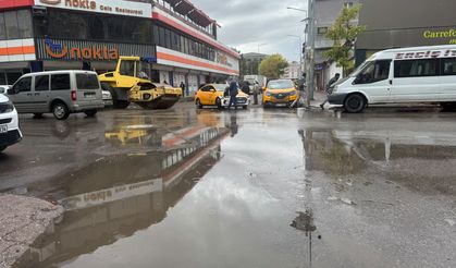 Patnos’ta yağmur yaşamı olumsuz etkiliyor