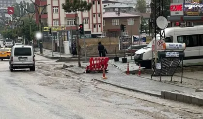 Van'da modern altyapı dendi, Sebze Hali çamura battı