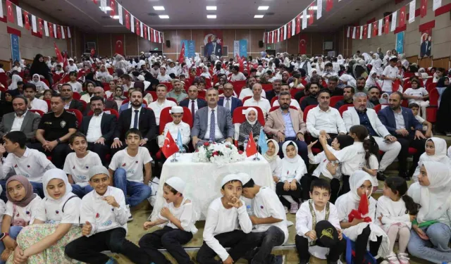 Ağrı’da TÜGVA Yaz Okulu öğrencilerin katılımıyla sona erdi