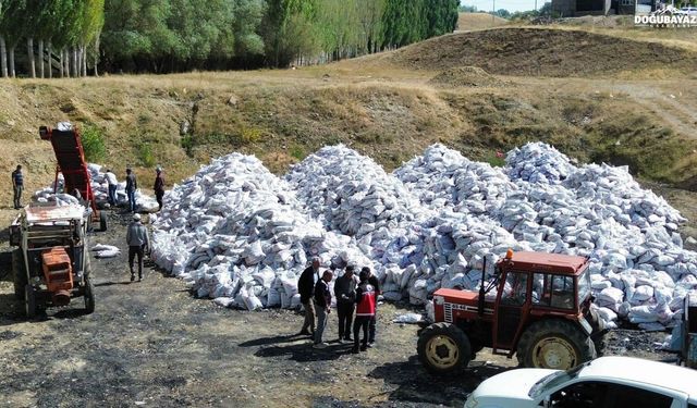 Ağrı Taşlıçay'da 3 bin ton kömür dağıtıldı