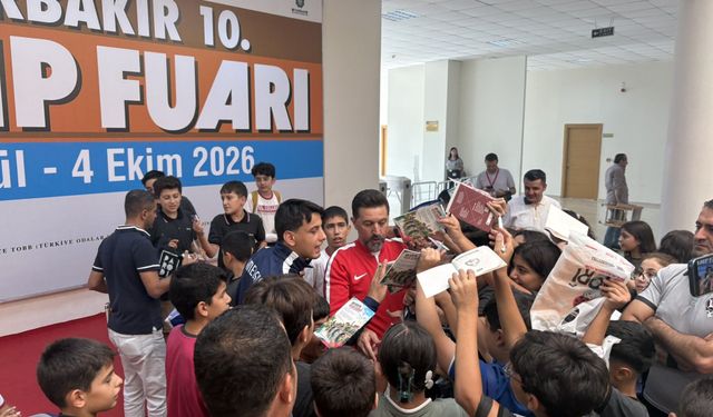 Amedspor bu kez sahada değil kitap fuarında