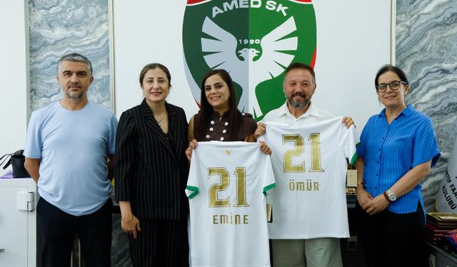 Amedspor Trabzon’da saldırıya uğrayan aileyi ağırladı
