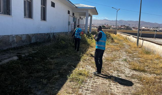 Doğubayazıt’ta denetimli serbestlik yükümlülerinden okula destek