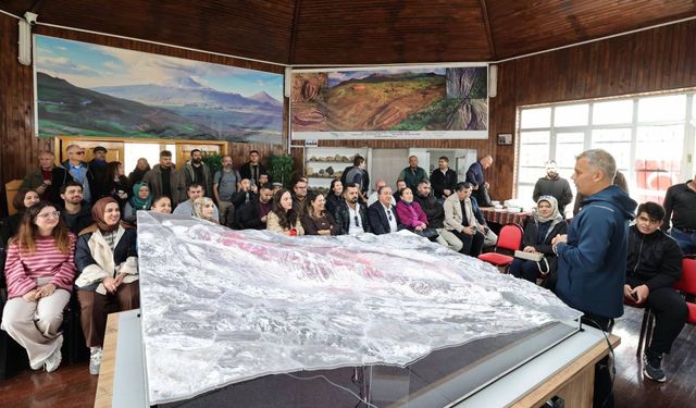 VIII. Uluslararası Ağrı Dağı Ve Nuh’un Gemisi Sempozyumu Doğubayazıt Gezisiyle Sona Erdi