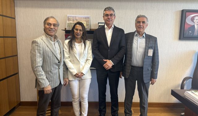Ağrı Milletvekili Bozdağ'dan emekli doktorlar için eşit maaş talebi