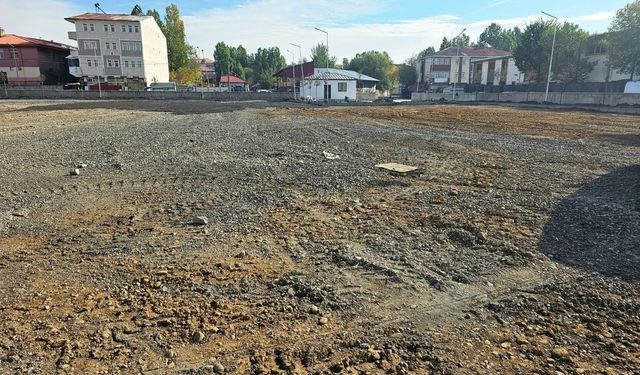Ağrı’da mevcut otopark baştan sona yenileniyor
