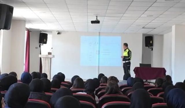 Bingöl’de 350 öğrenciye trafik eğitimi verildi