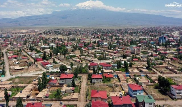 Doğubeyazıt’ta binaya silahlı saldırı
