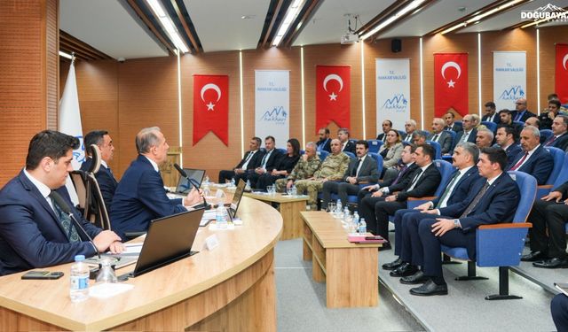 Hakkari'de 70 milyar TL'lik 260 proje masaya yatırıldı