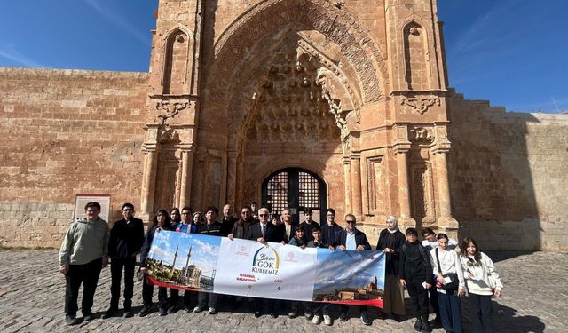 İshak Paşa Sarayı, "Bizim Gök Kubbemiz" Projesiyle İstanbul'dan Gelen Misafirlerini Ağırladı