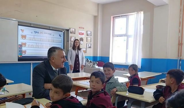 Patnos’ta okul ziyaretleri sürüyor
