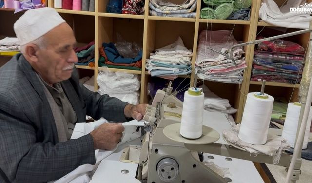 72 yaşında oğlunun bıraktığı işi devraldı, 4 yıldır iğne ve iplikle ekmeğini kazanıyor