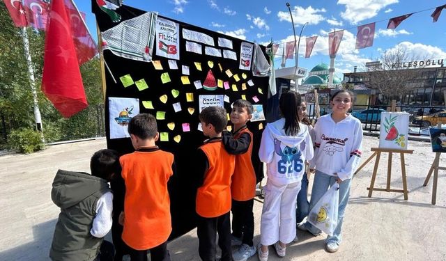 Van Özalp'te Gazze için hayır çadırı kuruldu