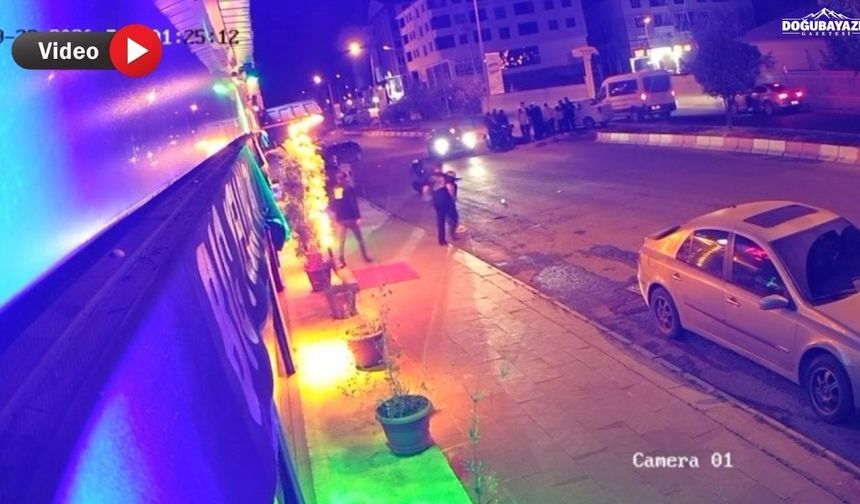 Ağrı’da gece saatlerinde feci kaza: 2 kişi yaralandı