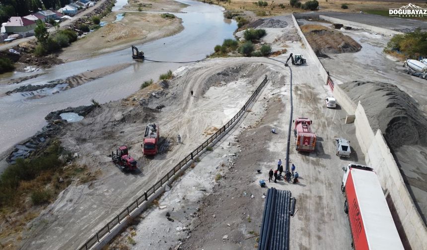Ağrı’da içme suyu hattı nehrin 4 metre altına taşındı