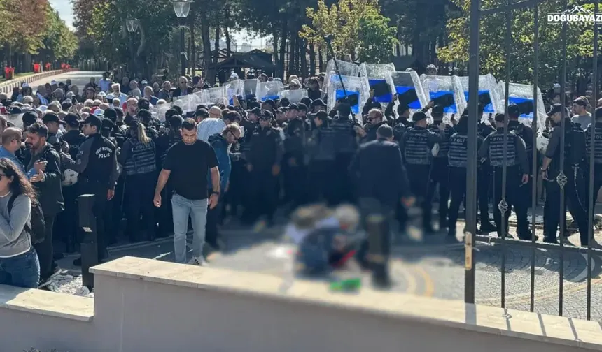 AYM önündeki emekli eyleminde kendini vurdu