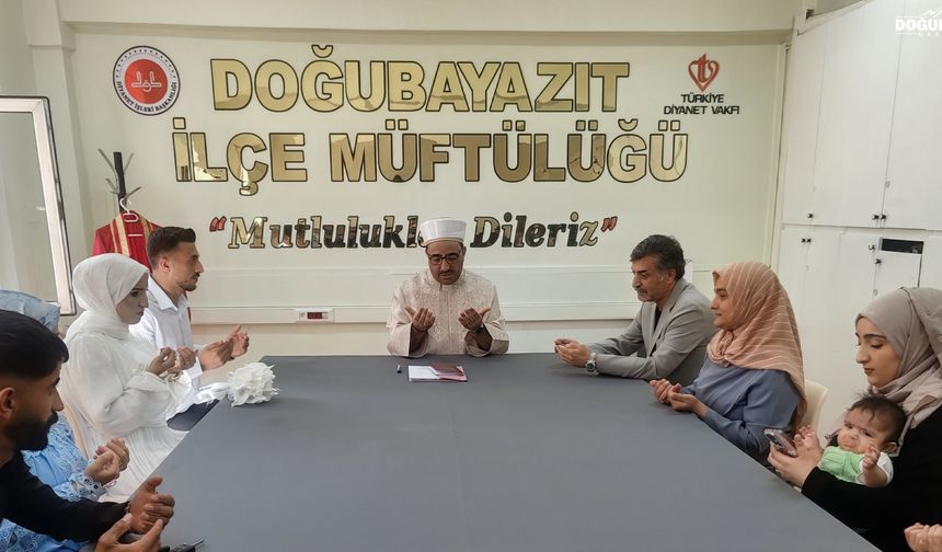 Doğubayazıt’ta nikâhı müftü kıydı, Cemal Can şahit oldu