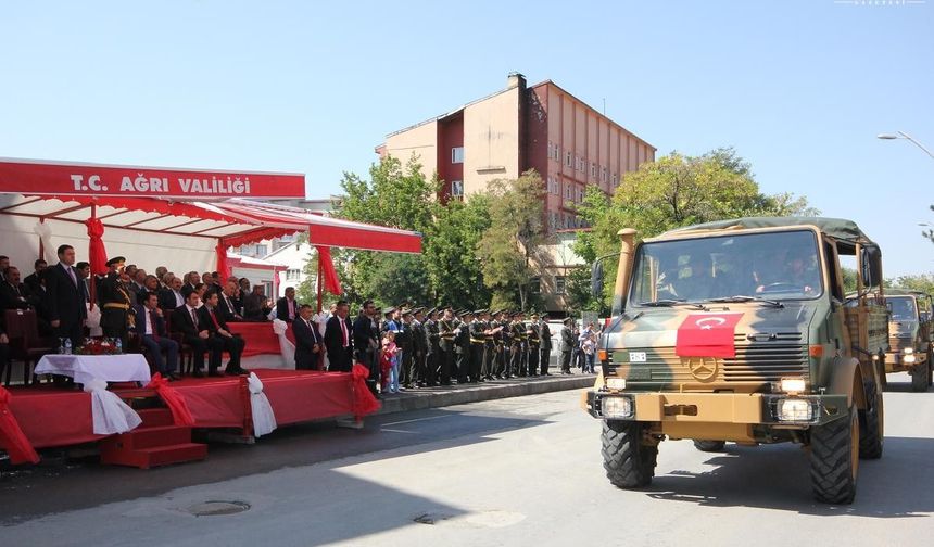 Ağrı Valiliğinden 29 Ekim açıklaması: Kutlamaların yeri değişti