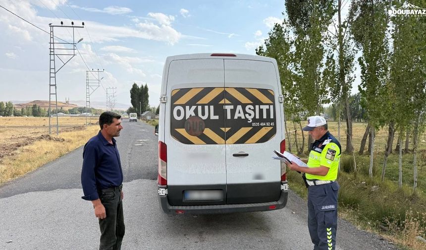 Ağrı’da jandarma okul servislerini denetledi