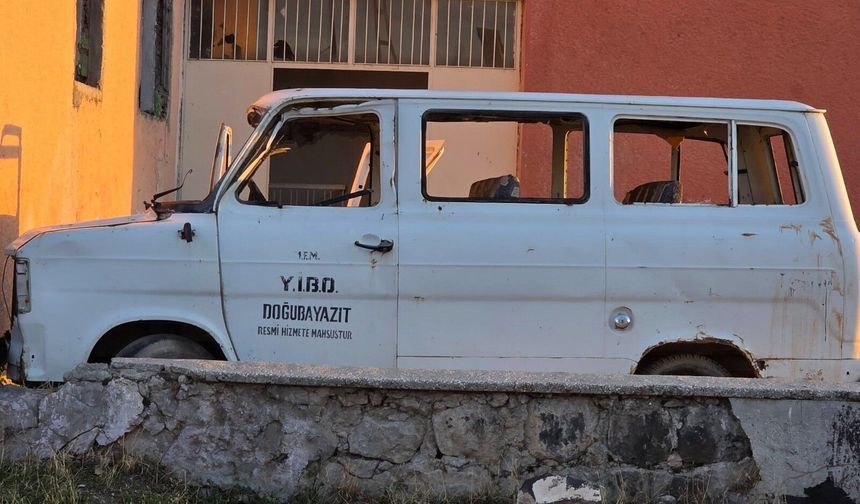 Doğubayazıt Yatılı Bölge Okulu İçin Yıkım Kararı alındı  “Bir Devrin Anıları Yıkılıyor”