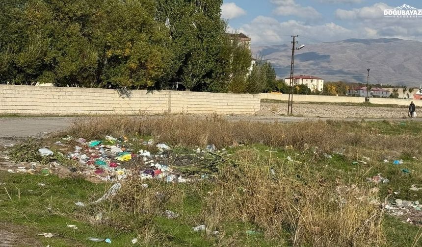 Patnos Sanayi Mahallesi’nde vatandaşların tepkisi: Mahallemiz sahipsiz