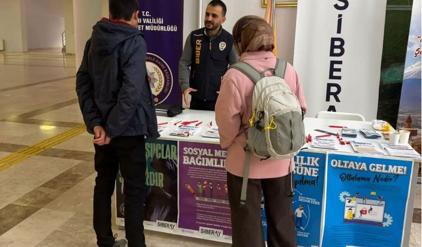 Üniversite Öğrencilerine Siberay Eğitimi