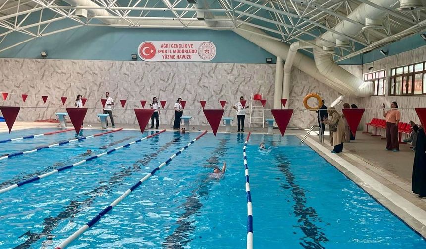Ağrı’da Amatör Spor Haftası’nda Yüzme Heyecanı