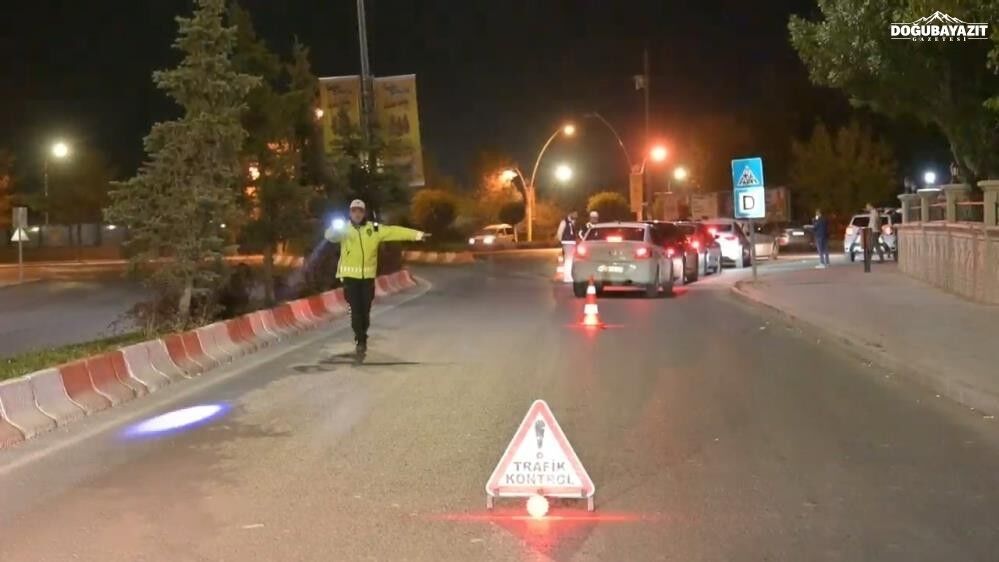 Ağrı’da 35 Noktada Uygulama 34 Aranan Kişi Yakalandı