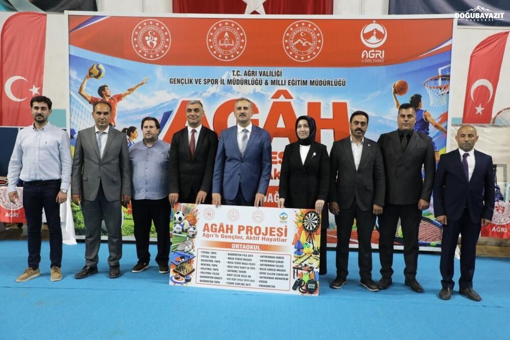 Ağrı'da Gençlere 15 Milyonluk Spor Desteği