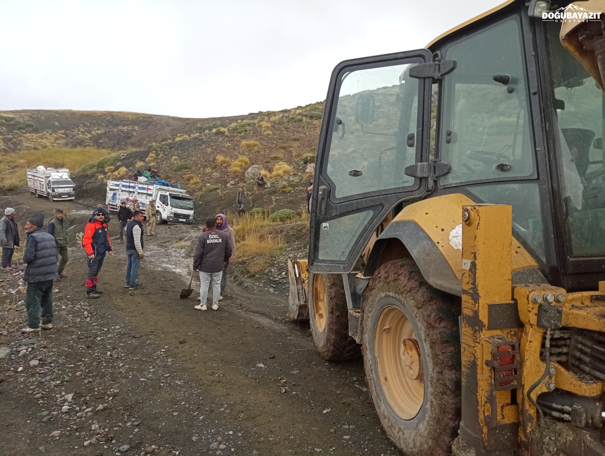 Ağrı’da Yaylada Mahsur Kalanlara Ekipler Ulaştı