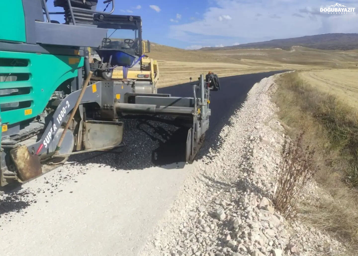 Ağrı’da Yollar Yenileniyor Asfalt Çalışmaları Hız Kazandı