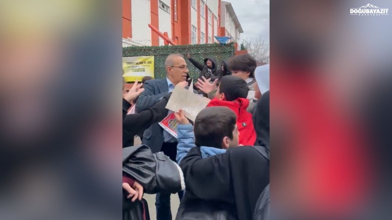 Bin öğrenci Kürtçe dersini seçti ancak sınıfa girecek öğretmen yok