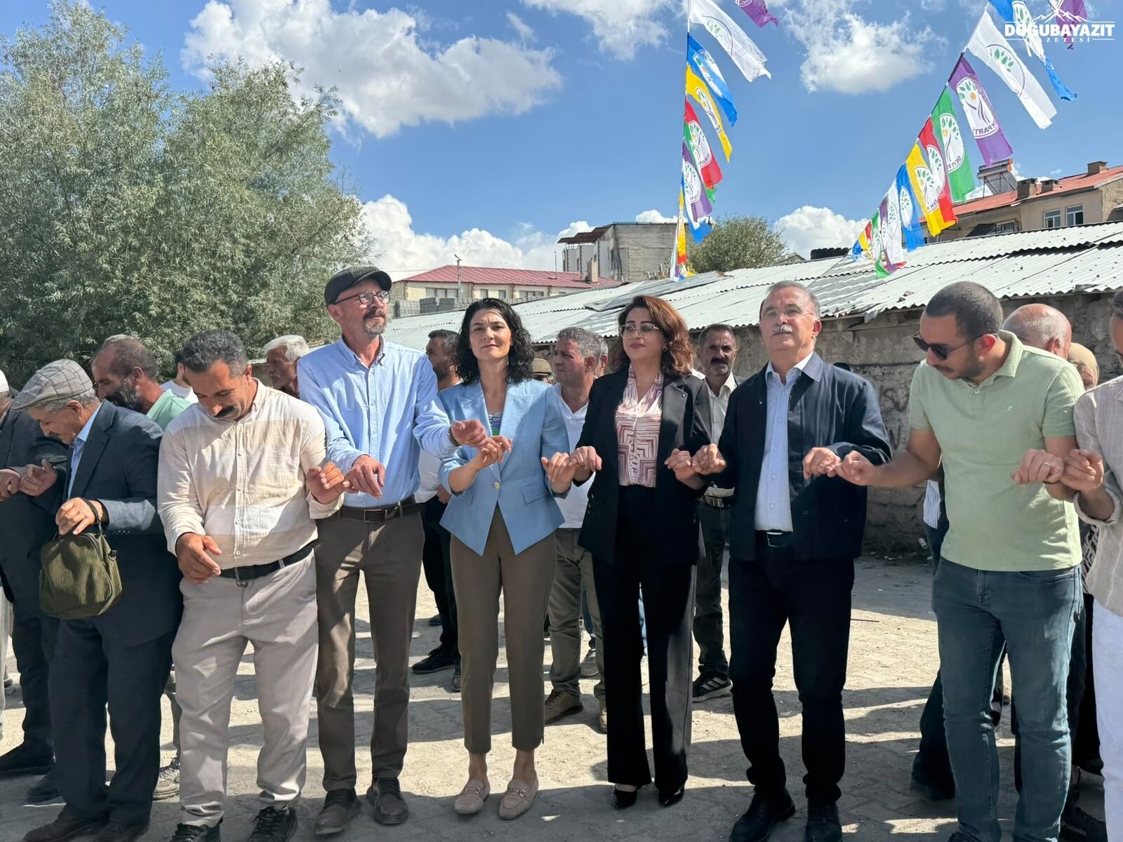 Diyadin’deki Miting Öncesi Ağrı Merkezde Yürüyüş (2)
