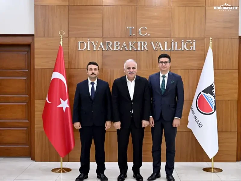Diyarbakır'da Kaymakam, Başsavcı Ve Komisyon Başkanı Görevden Alındı (2)