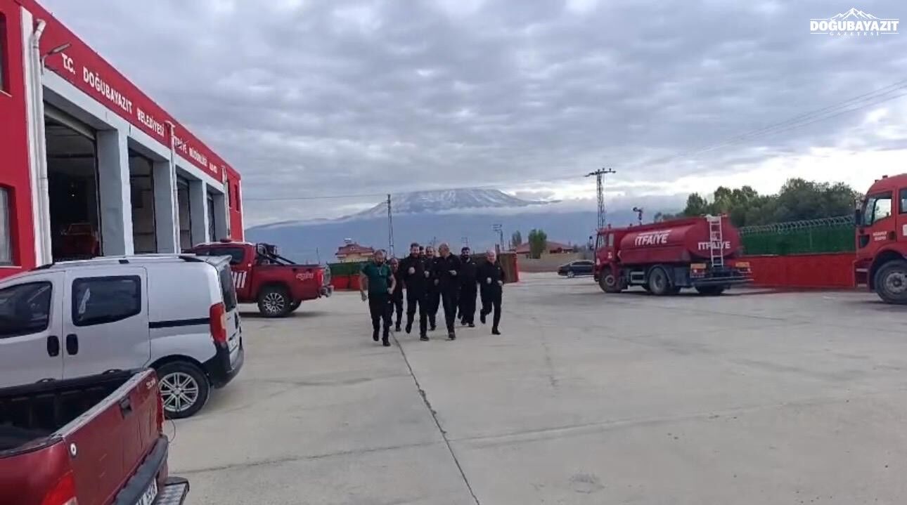 Doğubayazıt Itfaiyesi Zorlu Görevlere Kondisyonla Hazırlanıyor1