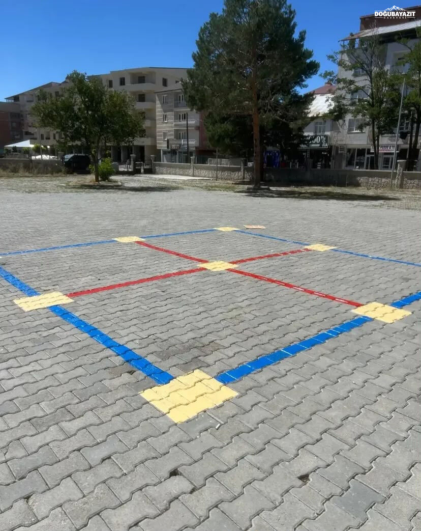 Patnos’ta öğrenciler için oyun etkinliği düzenlendi