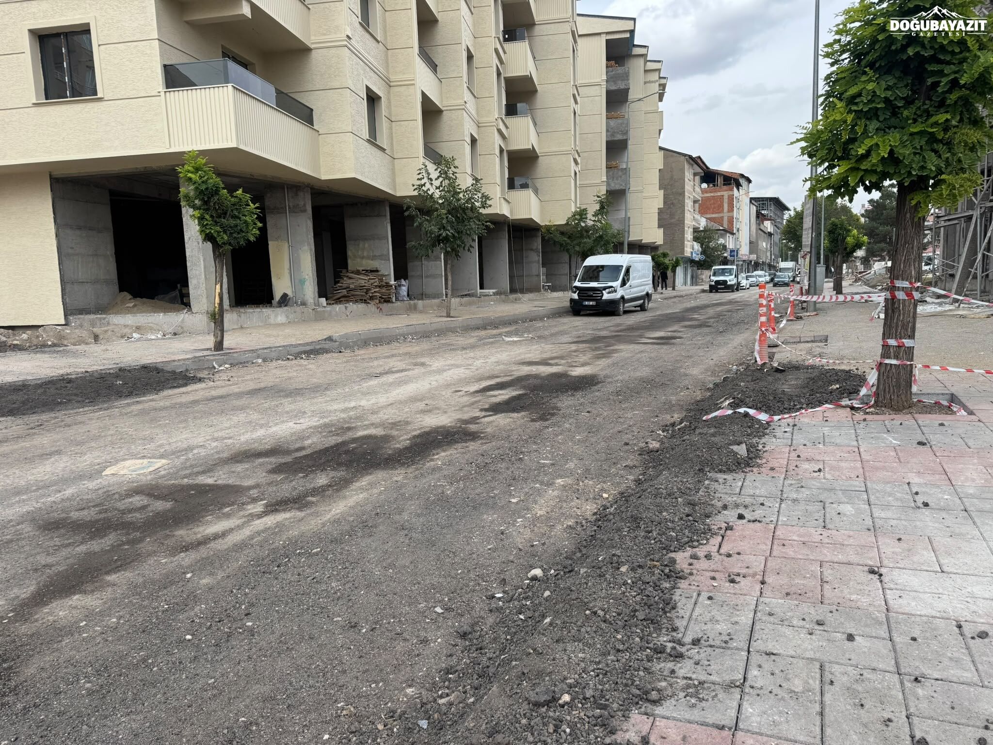 Patnos’ta Yol Çalışmaları Aralıksız Sürüyor